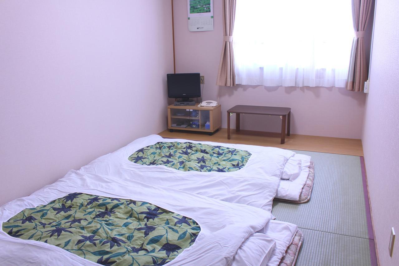 Fuji-Shi Business Hotel Furuiya Ryokan Fuji  Exterior foto